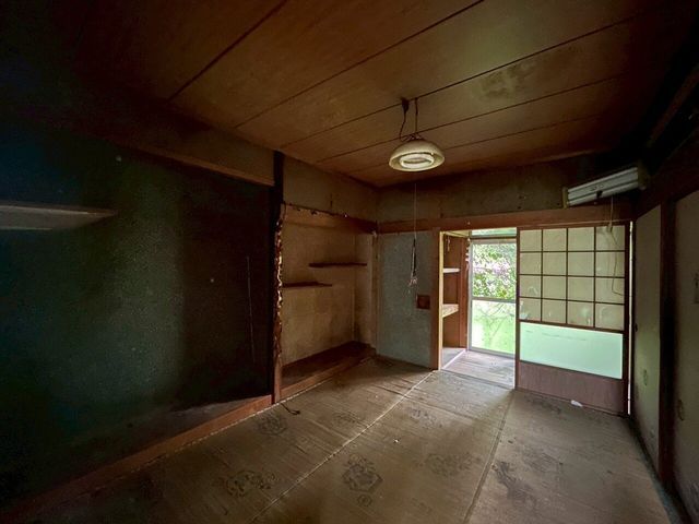 2K Wooden House for Sale in Kirishima City, Kagoshima - Thumbnail 3