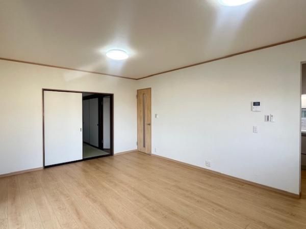 Renovated 4LDK House in Oji, Nara - 102.49 sqm - Thumbnail 4