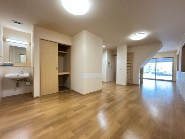 Renovated 3LDK House in Kanazawa with Parking - Thumbnail 2