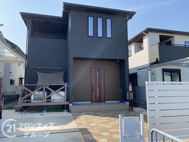 4LDK Detached House for Sale in Himeji, Hyogo - Near Aigaho Station - Thumbnail 2
