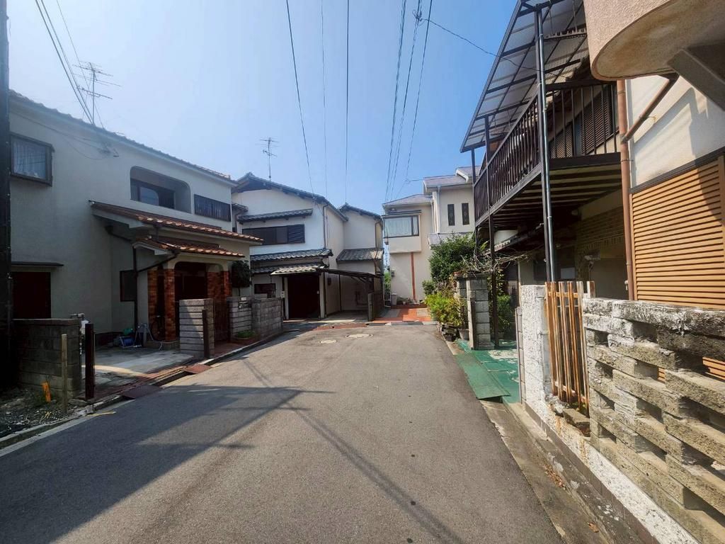 4LDK Detached House for Sale in Sakai, Osaka - Near Uenoshiba Station - Thumbnail 2