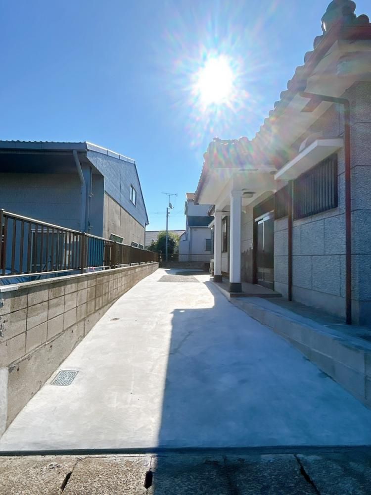 5DK House for Sale in Ibusuki City, Kagoshima - 111sqm - Thumbnail 2