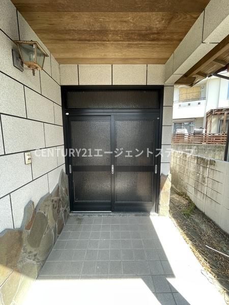 5LDK Detached House for Sale in Shintomi Town, Miyazaki - Thumbnail 2