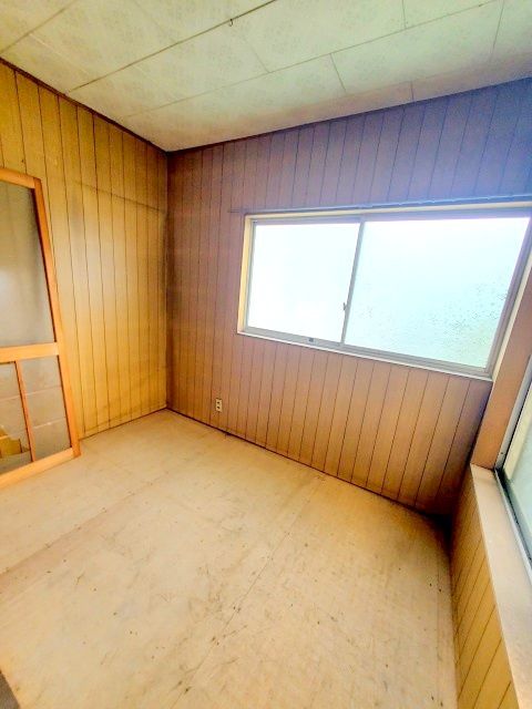 2-Story 3SK House with Free Space Near Makino Station, Hirakata - Thumbnail 2