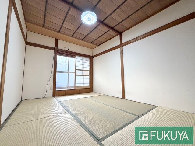 Terraced House for Sale in Matsubara, Osaka - 3DK, Near Nunose Station - Thumbnail 2