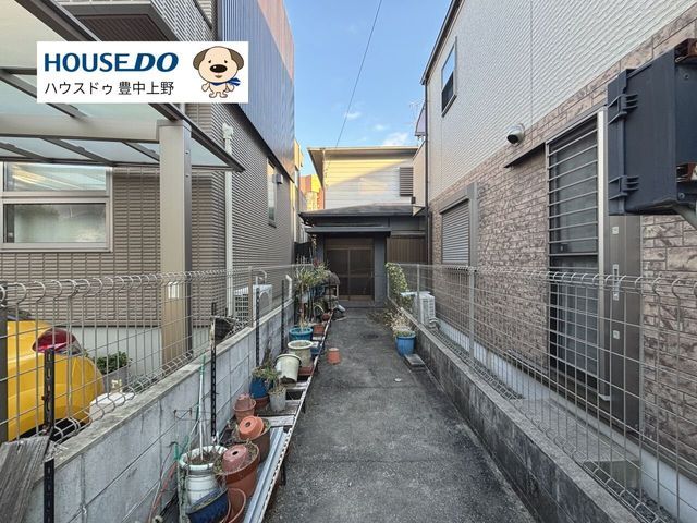 4SDK House for Sale in Toyonaka, Osaka - 107.42 sqm - Thumbnail 2