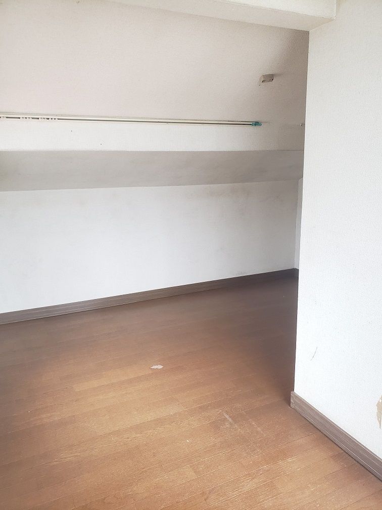 Move-in Ready 3DK House with Rooftop Balcony in Daito, Osaka - Thumbnail 2