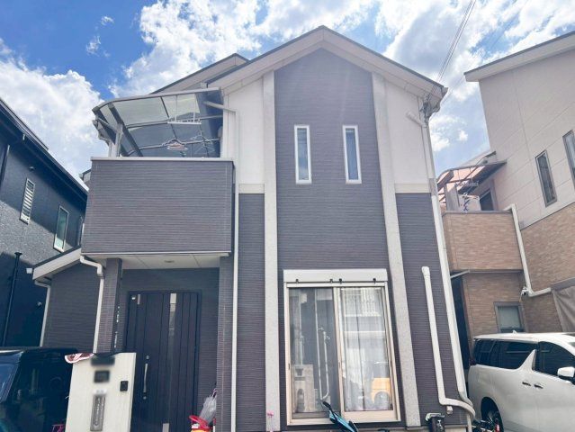 4LDK Detached House for Sale in Nishi-Yodogawa-ku, Osaka - Thumbnail 2