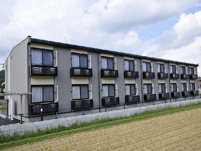 2DK Apartment for Rent in Mimasaka, Okayama - 46.99 sqm - Thumbnail 2