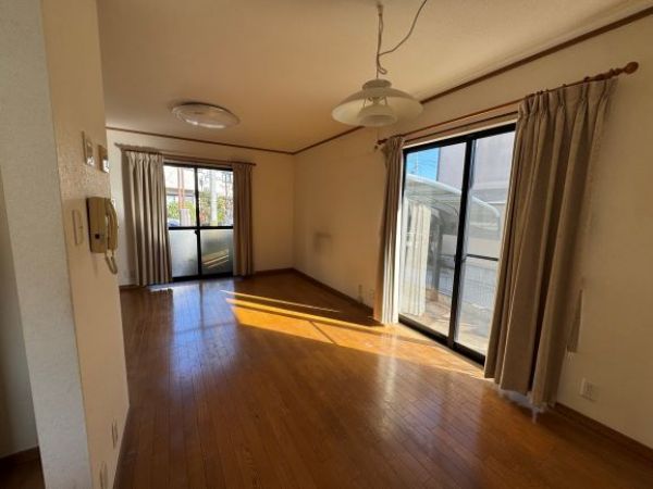 4LDK House for Sale in Ukyo-ku, Kyoto, 111.78 sqm - Thumbnail 3