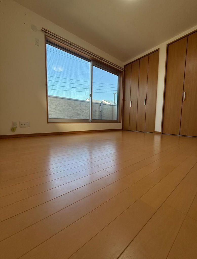4LDK Wooden House for Sale in Hirano, Osaka - 115.09 sqm - Thumbnail 3