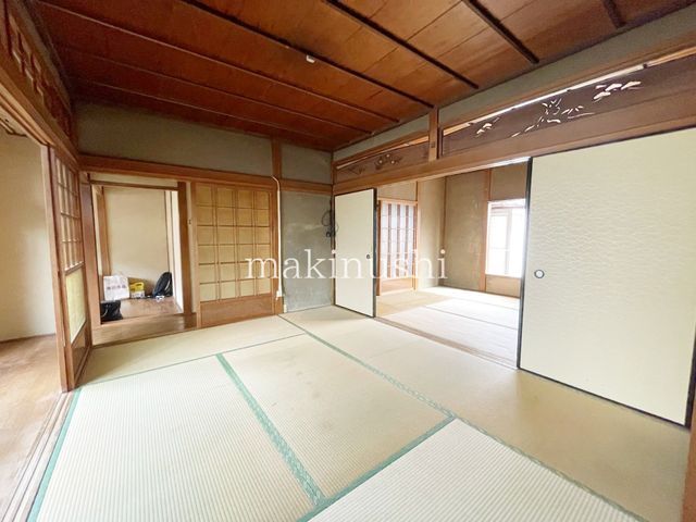 2SDK Single-Story House for Sale in Matsubara City, Osaka - Thumbnail 4