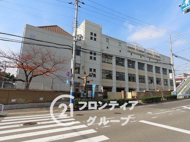 4LDK Family House for Sale in Nagata, Kobe | 105.99 sqm - Thumbnail 2