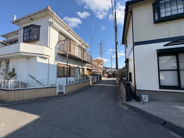 5LDK Detached House for Sale in Nozaki, Wakayama City - Thumbnail 3