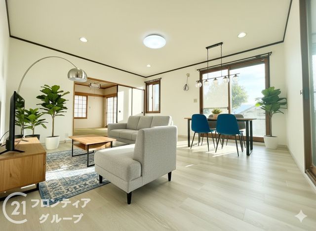 5LDK House for Sale in Ikoma, Nara - 126 sqm - Thumbnail 4