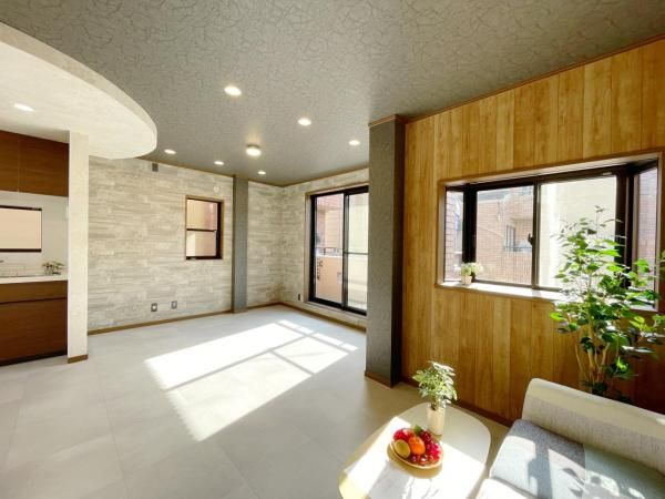 Renovated 3-Story Steel House for Sale Near Furukawabashi Station, Kadoma - Thumbnail 2