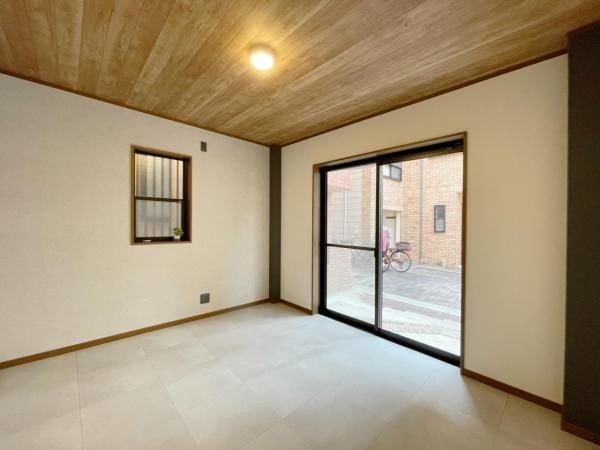 Renovated 3-Story Steel House for Sale Near Furukawabashi Station, Kadoma - Thumbnail 4