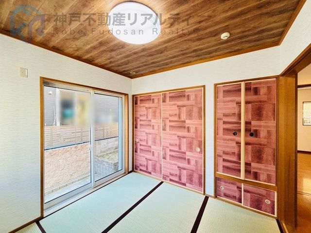 Renovated 4LDK House in Kobe Kita Ward with 3 Car Parks - Thumbnail 4