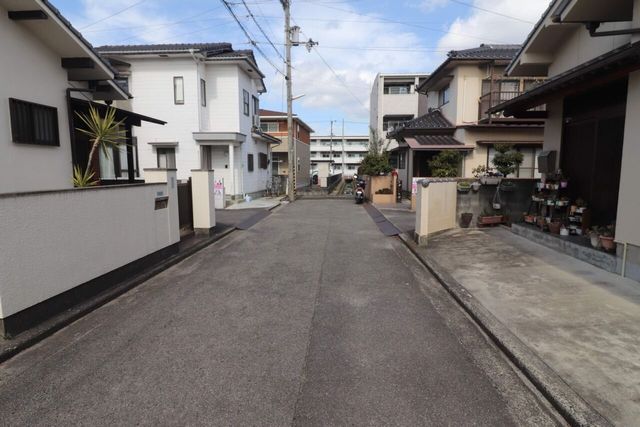Renovated 3LDK House in Matsuyama, Ehime - Near Ichitsubo Station - Thumbnail 4