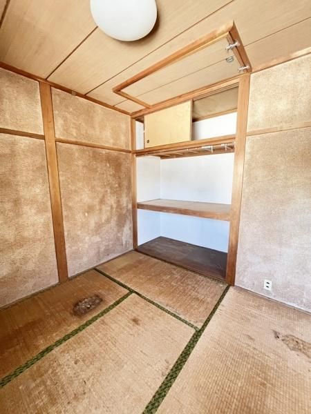 5DK Wooden House for Sale in Sumiyoshi, Osaka - 6.2 Million Yen - Thumbnail 3