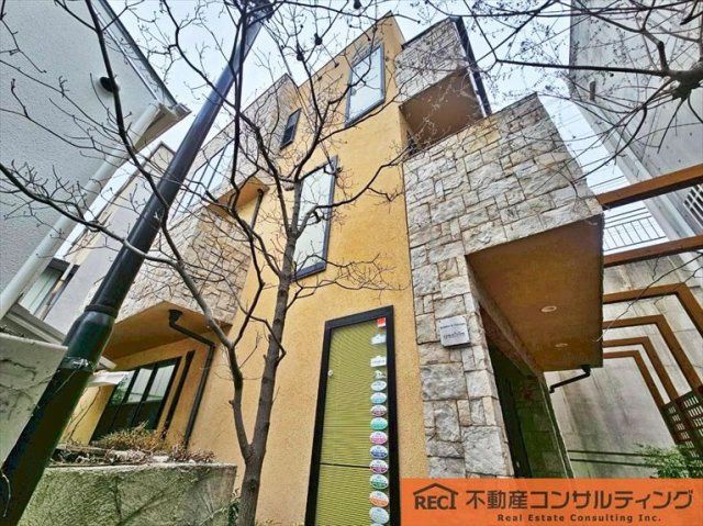 3LDK Detached House for Sale in Higashinada-ku, Kobe - Thumbnail 2