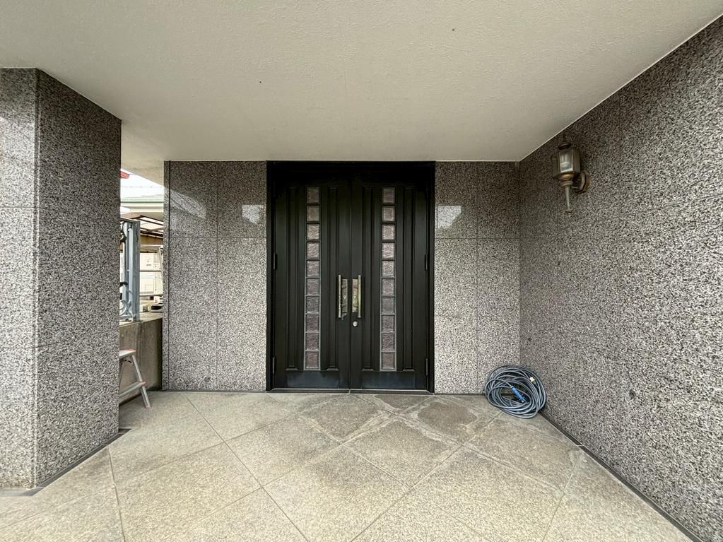 5LDK Corner Lot House for Sale in Sakai, Osaka - Thumbnail 4