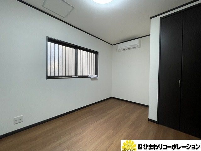 3LDK House for Sale Near Kinunokamikita Station, Higashi-Osaka - Thumbnail 3
