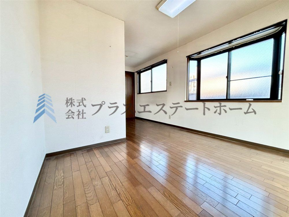 4-Story Steel Shop & Home for Sale in Kobe Hyogo Ward - Thumbnail 3