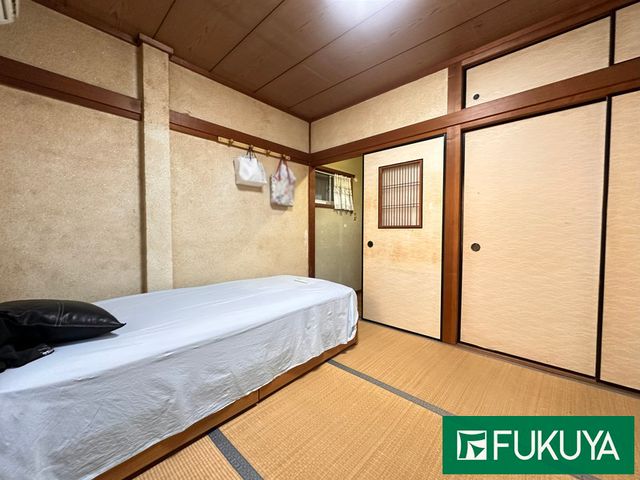 Renovated 5DK Steel House near Wakae-Iwata Station, Higashiosaka - Thumbnail 2