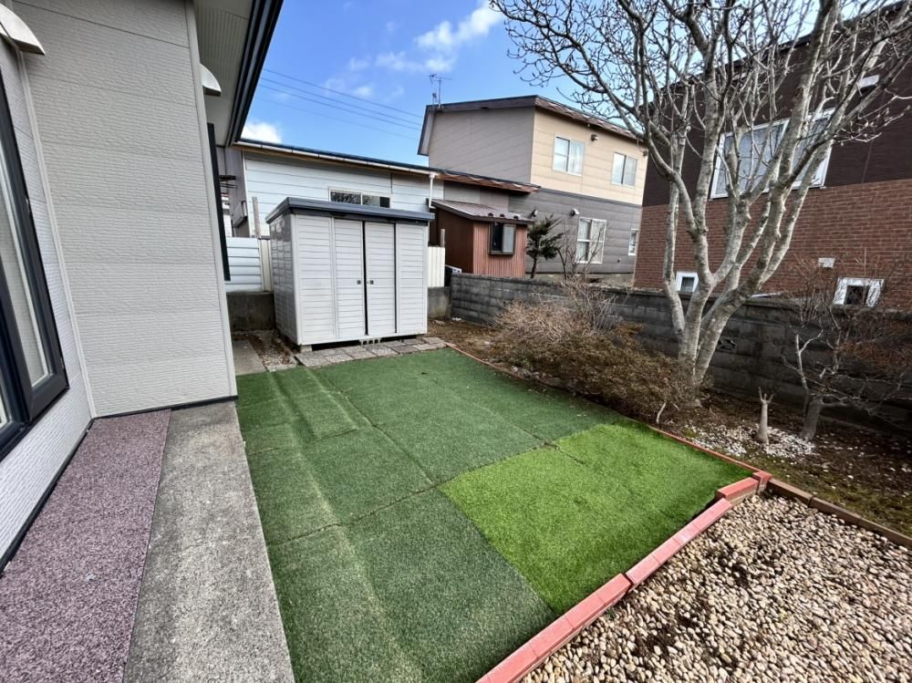 Renovated 4LDK House in Muroran, Hokkaido with Garden & Parking - Thumbnail 3