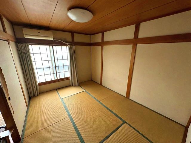 3DK Detached House for Sale in Hirakata, Osaka - 450万円 - Thumbnail 3