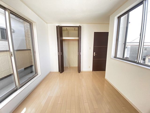 4LDK Detached House for Sale near Dekijima Station, Osaka - Thumbnail 3