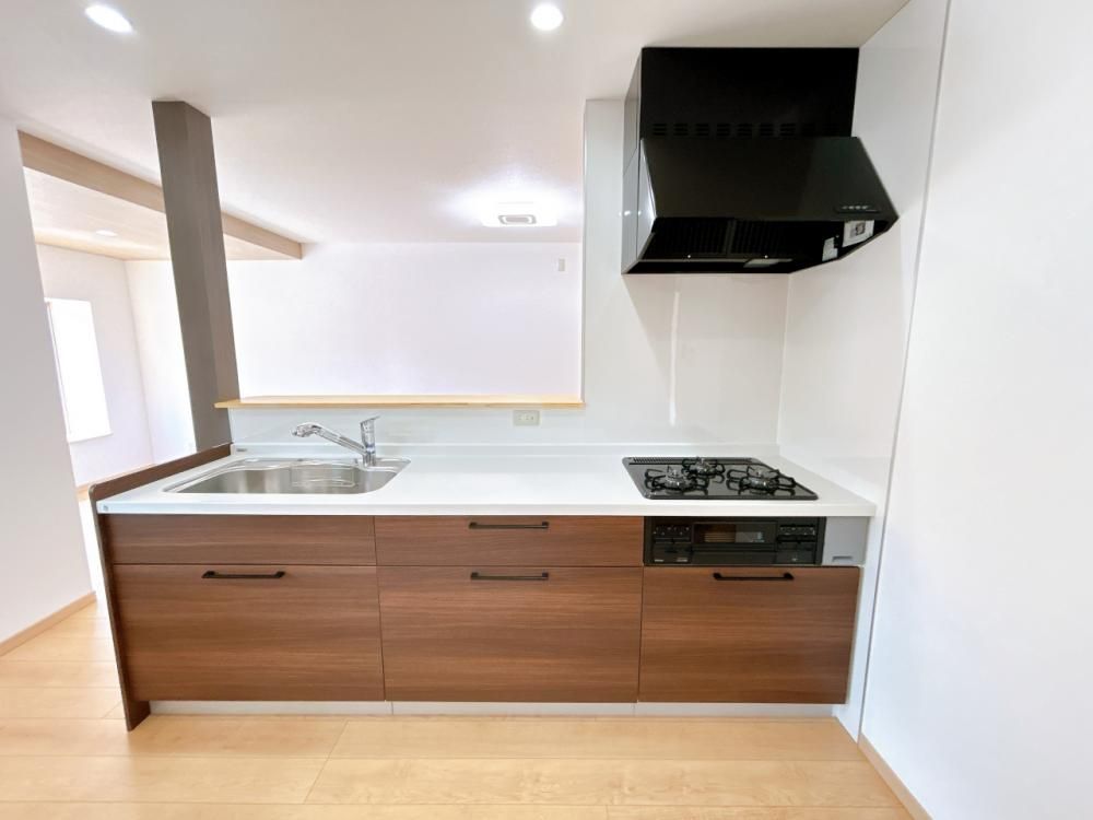 Renovated 4LDK House with 5 Parking Spaces in Fukui City - Thumbnail 4