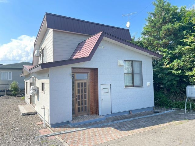 4LDK Detached House in Shimizu Town, Hokkaido - 105.3 sqm - Thumbnail 2