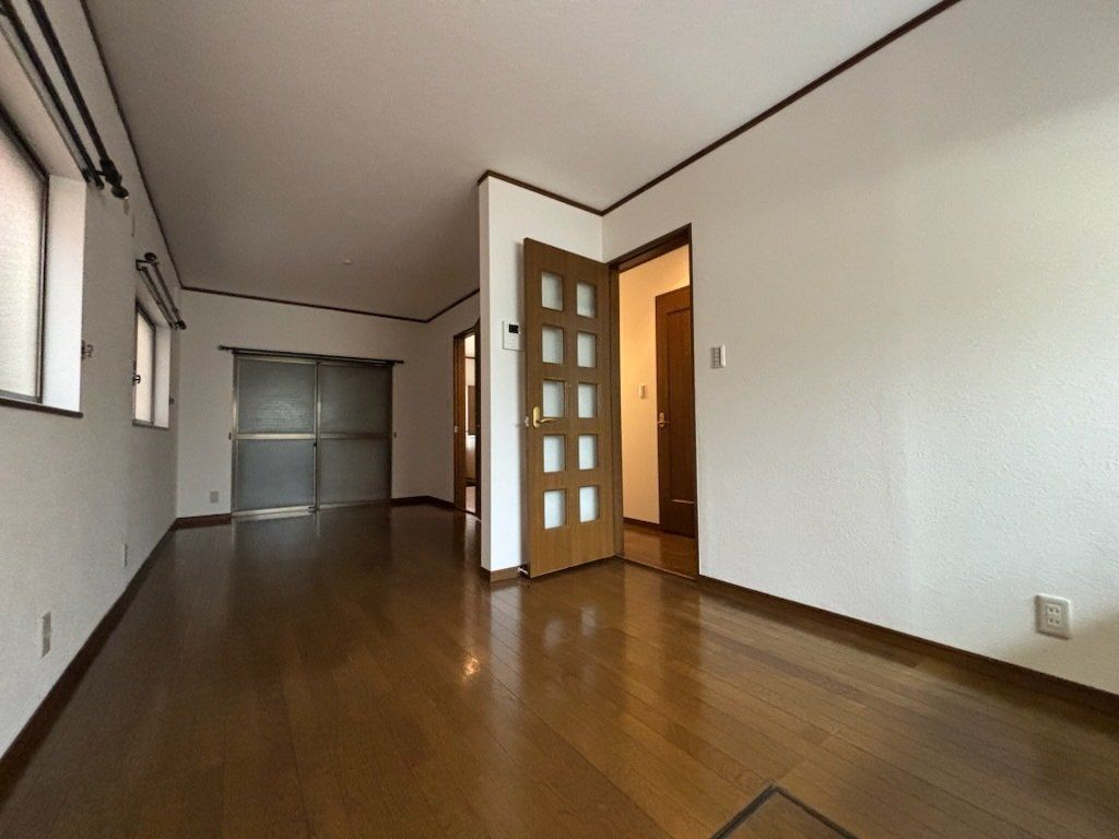 Vacant 3LDK House for Sale in Yao, Osaka Near Onji Station - Thumbnail 3
