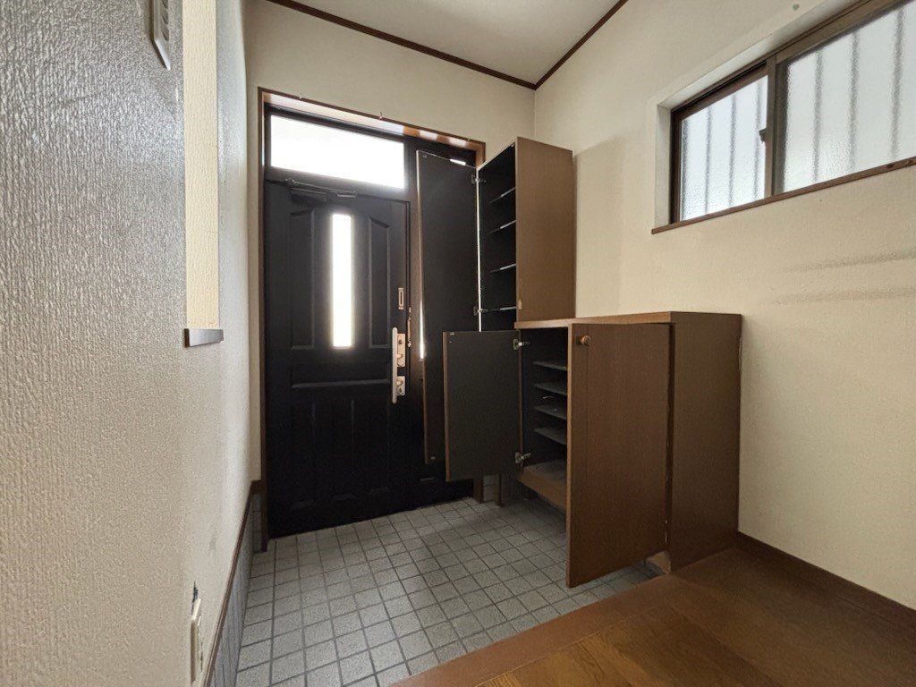 Vacant 3LDK House for Sale in Yao, Osaka Near Onji Station - Thumbnail 2