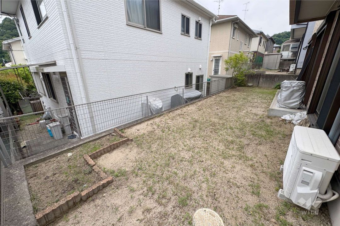 5LDK Family Home in Inagawa, Hyogo | 2004 Build with Garden - Thumbnail 4