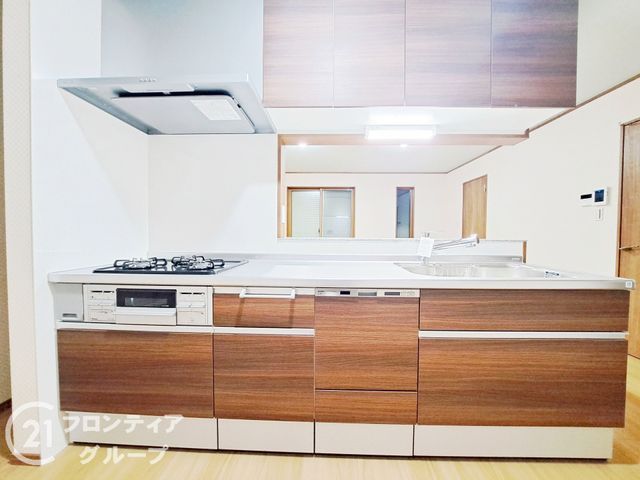 New 3SLDK House for Sale in Kadoma, Osaka - 112 sqm - Thumbnail 4