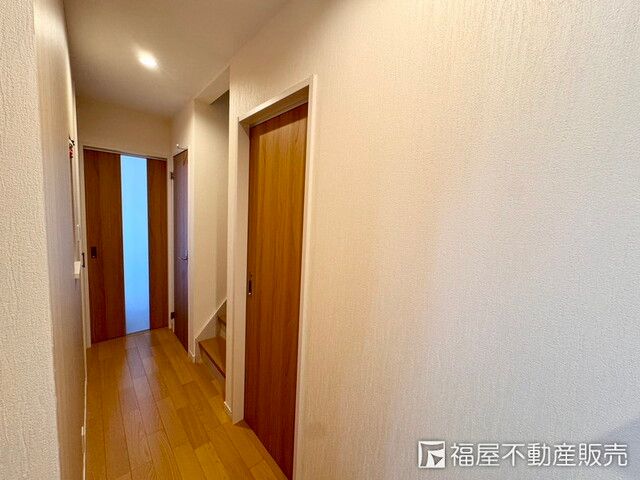 Modern 4LDK Detached House for Sale in Daito City, Osaka - Thumbnail 4