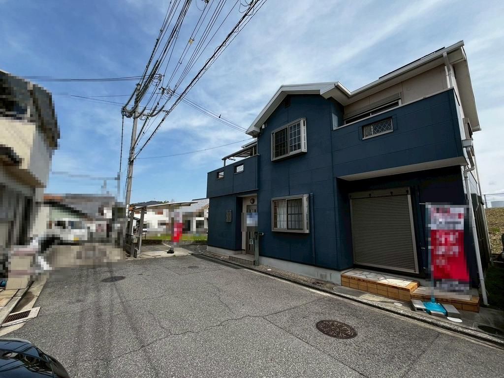 5LDK Detached House with Solar Panels Near Izumi-Omiya Station - Thumbnail 2