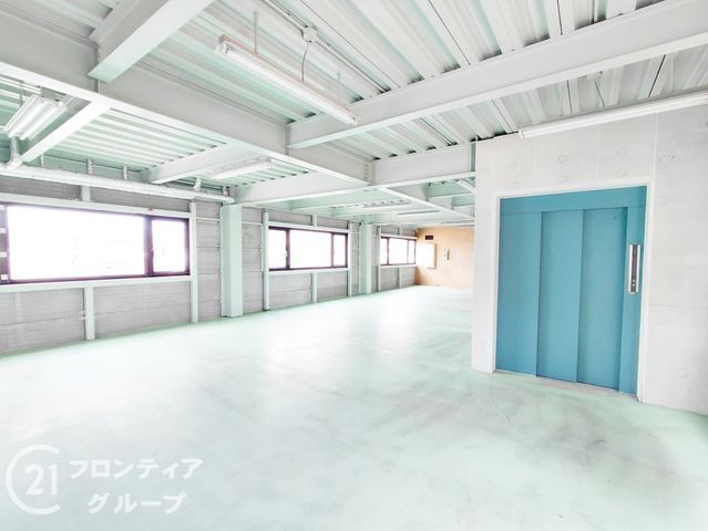 6LDK Steel Frame House for Sale in Himeji, Hyogo - Thumbnail 2