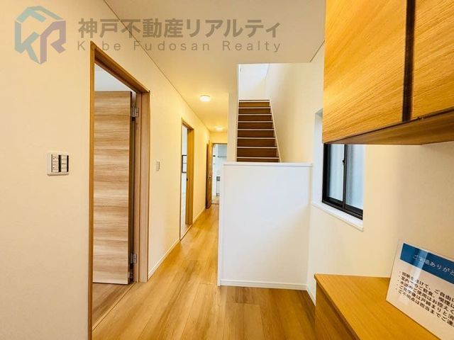 Renovated 4LDK House in Kobe Tarumi Ward, Hyogo - Thumbnail 3