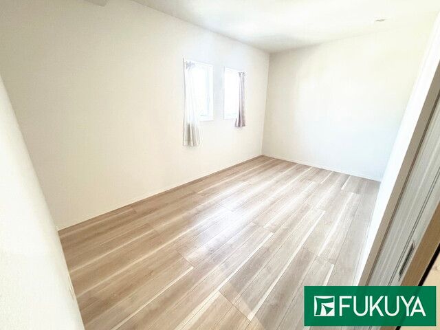 2SLDK Modern House in Toyonaka, Osaka – 109 sqm - Thumbnail 2