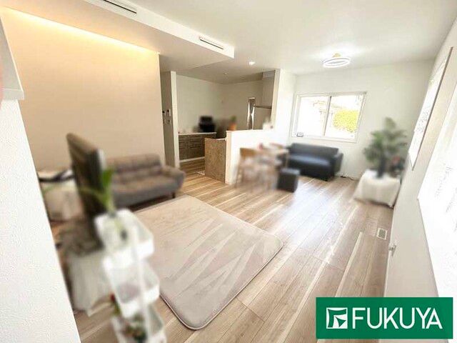 2SLDK Modern House in Toyonaka, Osaka – 109 sqm - Thumbnail 3