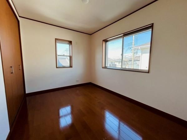 Renovated 4LDK House for Sale in Izumisano, Osaka - Thumbnail 2
