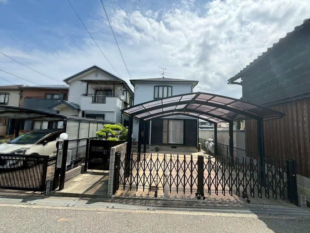 4LDK Detached House for Sale in Sakai, Osaka - Spacious Family Home - Thumbnail 4