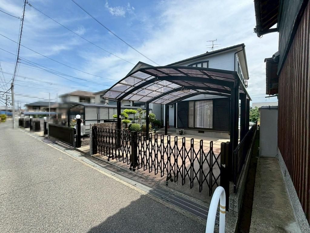 4LDK Detached House for Sale in Sakai, Osaka - Spacious Family Home - Thumbnail 2