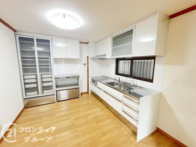 4SLDK Family Home for Sale in Higashiosaka, Osaka - Thumbnail 4