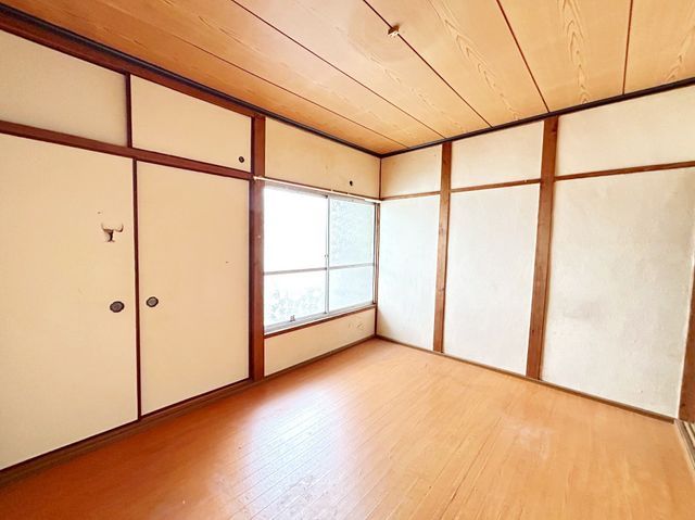 4DK Terraced House for Sale in Taisho Ward, Osaka - Thumbnail 3