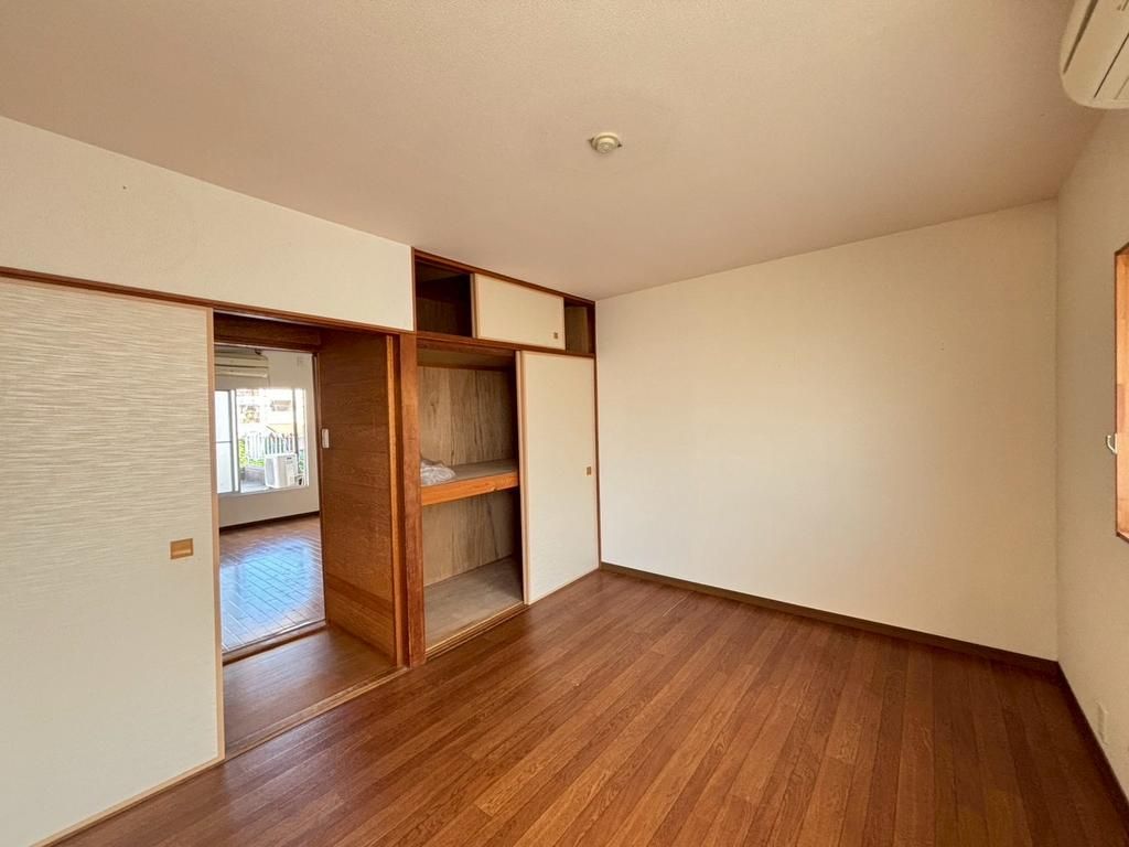 3LDK Detached House for Sale in Izumiotsu, Osaka - Near Kita-Sukematsu Station - Thumbnail 3
